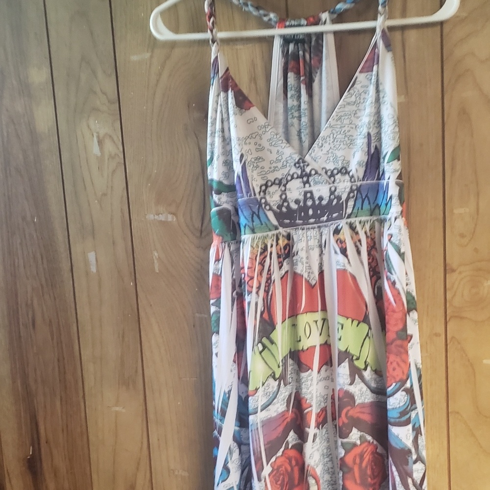 Maxi - Picture 2 of 4